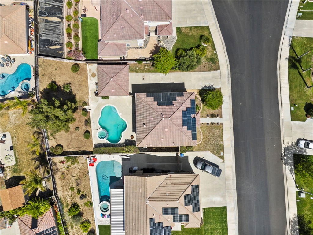 https://media.crmls.org/medias/fe995d12-d155-4ca5-8ec6-58d572fa8ef7.jpg?preset=X-Large