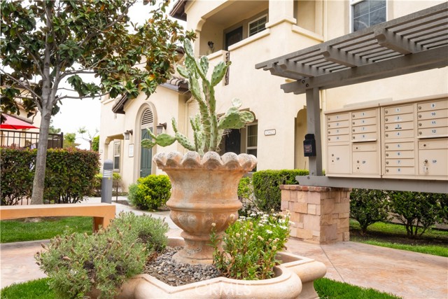 Detail Gallery Image 6 of 20 For 13429 Cascade Ct, Cerritos,  CA 90703 - 1 Beds | 1 Baths