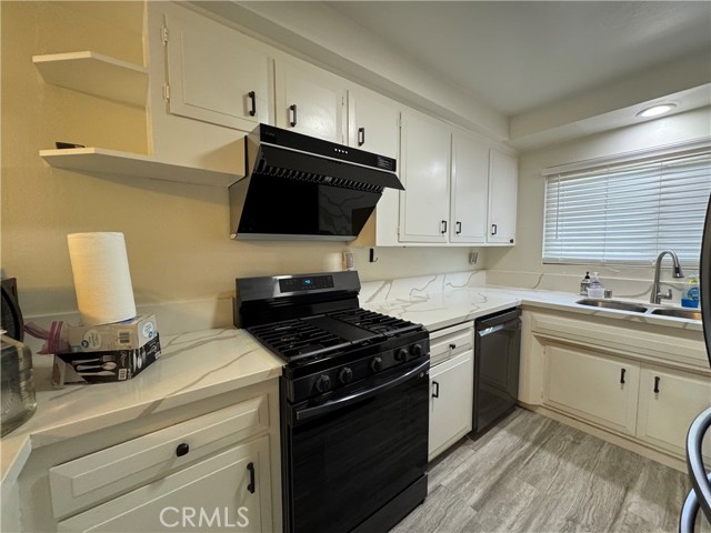 Detail Gallery Image 4 of 23 For 1881 Mitchell Ave #34,  Tustin,  CA 92780 - 2 Beds | 2 Baths