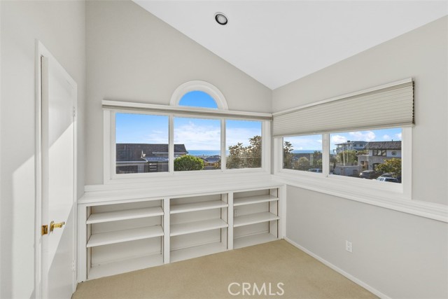 Detail Gallery Image 17 of 40 For 3800 Topside Ln, Corona Del Mar,  CA 92625 - 4 Beds | 3/1 Baths