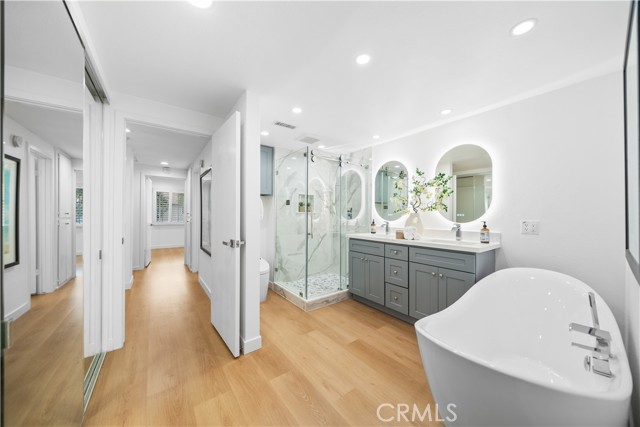456 Vista Roma, Newport Beach CA: https://media.crmls.org/medias/fe9af52d-be03-425a-acc4-11d4cedbb9c6.jpg