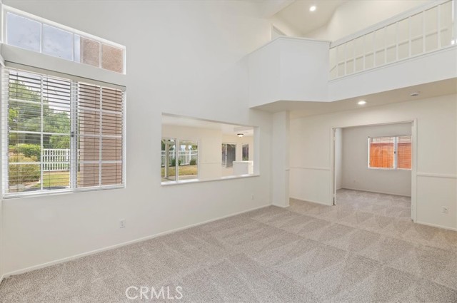 Detail Gallery Image 6 of 27 For 17640 Mountain Ct, Riverside,  CA 92503 - 3 Beds | 3 Baths