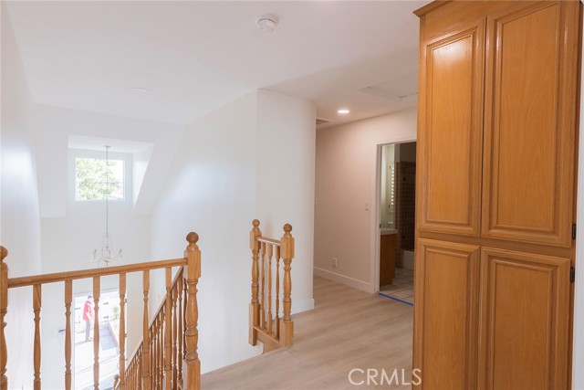 Detail Gallery Image 25 of 35 For 2215 Marshallfield Ln a,  Redondo Beach,  CA 90278 - 3 Beds | 2/1 Baths