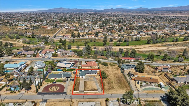 Detail Gallery Image 3 of 58 For 18492 Hinton St, Hesperia,  CA 92345 - 3 Beds | 2 Baths