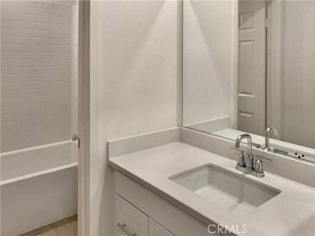Detail Gallery Image 18 of 26 For 464 N Glenwood Ave, Rialto,  CA 92376 - 3 Beds | 2/1 Baths