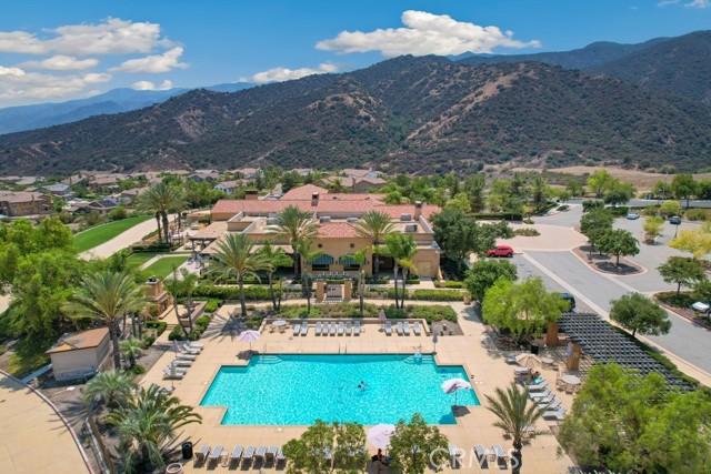 7399 Sanctuary Drive, Corona CA: https://media.crmls.org/medias/fe9bc180-18af-4dd9-a3a8-f8818cb1f768.jpg