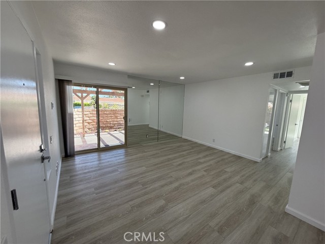 Detail Gallery Image 3 of 25 For 1457 Sunflower Cir, Palm Springs,  CA 92262 - 2 Beds | 1 Baths
