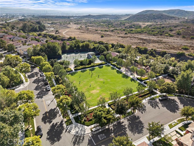 42 Castellana, Lake Forest CA: https://media.crmls.org/medias/fe9cc396-53e5-41db-9c20-bbb464454400.jpg