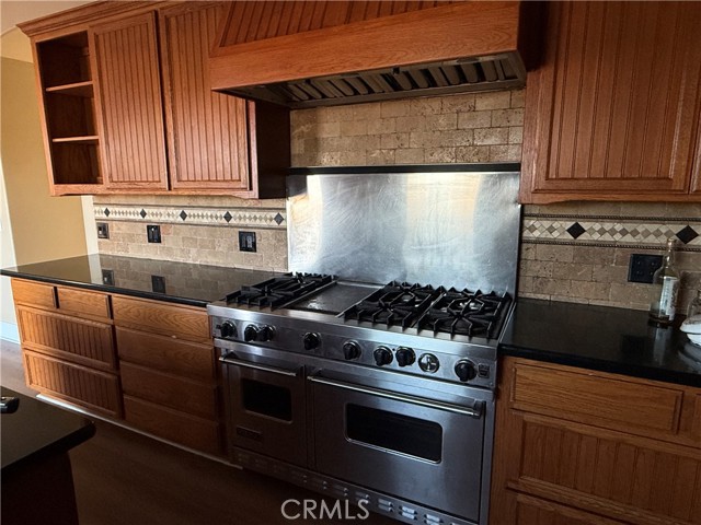 1312 Oak Ridge Way, Paso Robles CA: https://media.crmls.org/medias/fe9d92b2-7958-4912-ad15-067932e39474.jpg