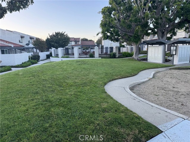 Detail Gallery Image 25 of 28 For 820 W 232nd, Torrance,  CA 90502 - 2 Beds | 2 Baths