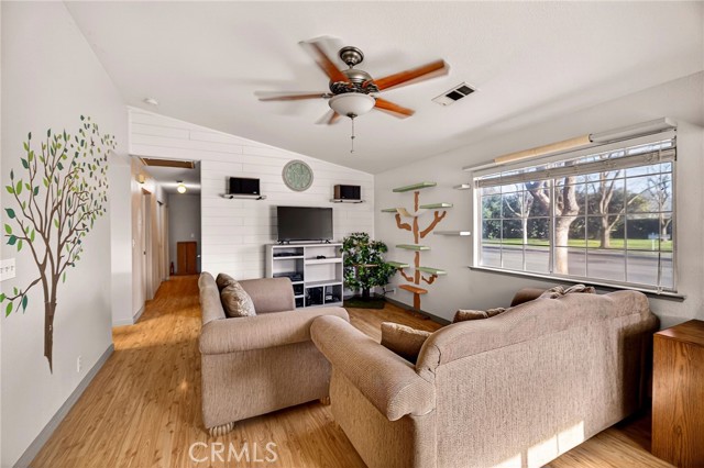 Detail Gallery Image 8 of 25 For 2767 Lowell Dr, Chico,  CA 95973 - 3 Beds | 2 Baths