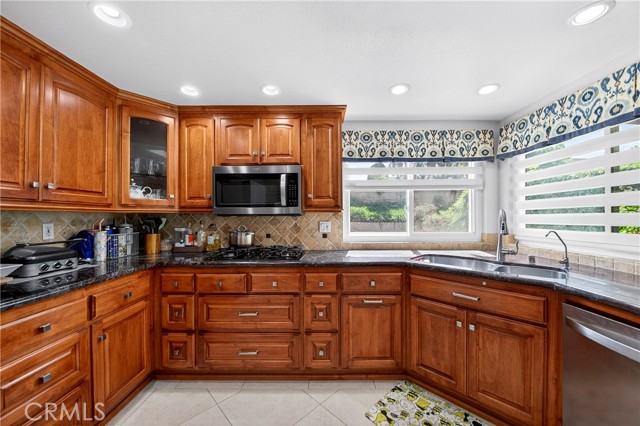 Detail Gallery Image 39 of 53 For 198 Sunflower, Brea,  CA 92821 - 3 Beds | 2/1 Baths