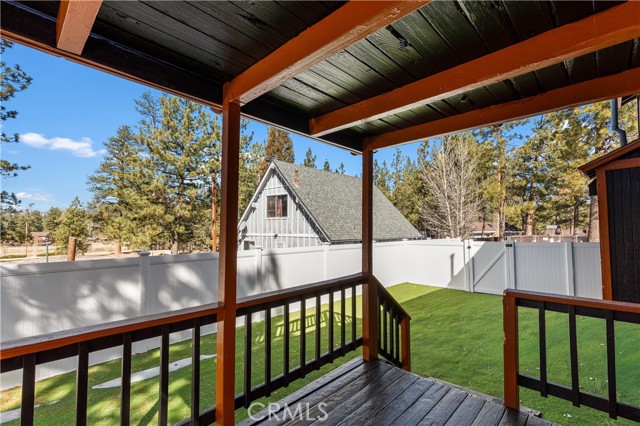 Detail Gallery Image 18 of 72 For 39933 Deer, Big Bear Lake,  CA 92315 - 3 Beds | 2 Baths