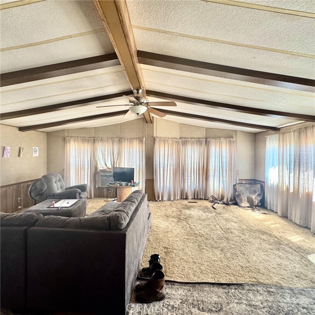 1290 Middlehoff Lane, Oroville CA: https://media.crmls.org/medias/fe9ec72f-cb41-40dc-8036-b66b1edb0c5d.jpg