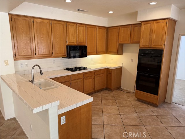 Detail Gallery Image 10 of 60 For 26231 Verona, Mission Viejo,  CA 92692 - 5 Beds | 3 Baths