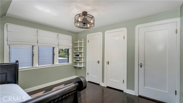 Detail Gallery Image 57 of 69 For 2042 N Ross St, Santa Ana,  CA 92706 - 3 Beds | 2/1 Baths