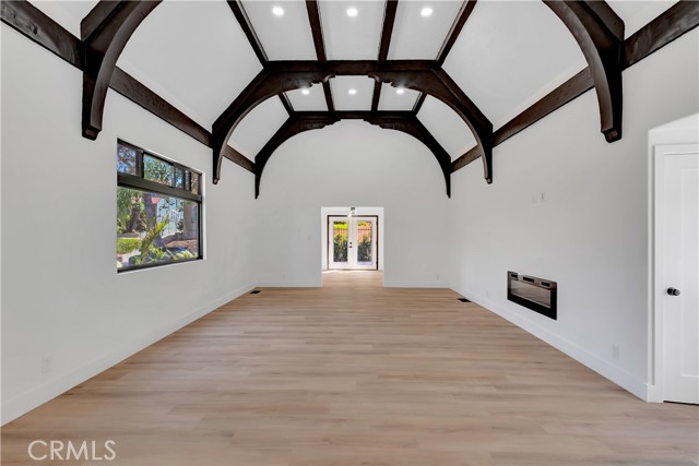 Detail Gallery Image 27 of 72 For 1145 S Longwood, Los Angeles,  CA 90019 - 4 Beds | 3 Baths