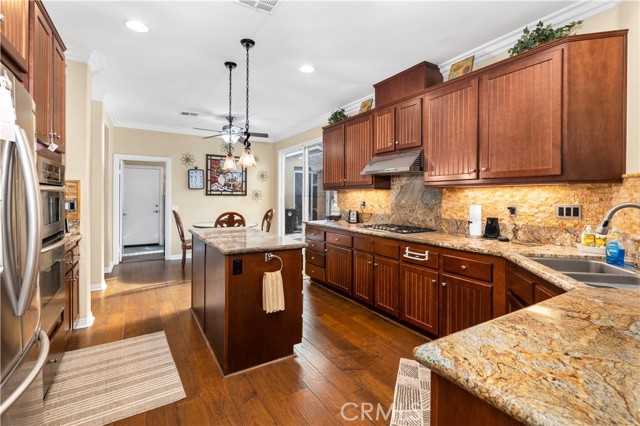 Detail Gallery Image 2 of 54 For 659 Price Dr, Hemet,  CA 92545 - 4 Beds | 3 Baths