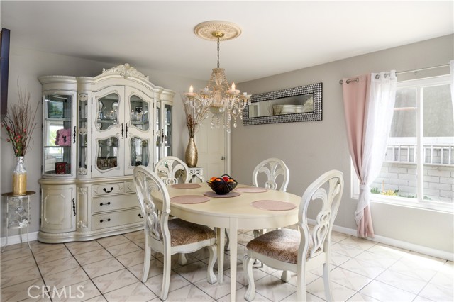 Detail Gallery Image 9 of 33 For 917 Brandywine Ln, Corona,  CA 92880 - 4 Beds | 2/1 Baths