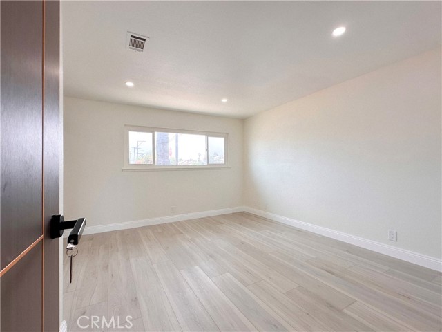 Detail Gallery Image 18 of 35 For 8511 Hyacinth St, Rancho Cucamonga,  CA 91730 - 7 Beds | 5 Baths