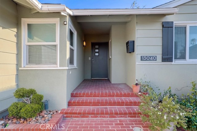 13040 Delano Street photo 4