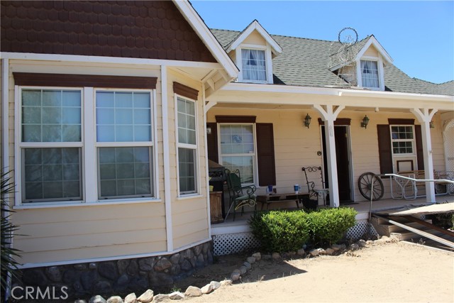 Detail Gallery Image 5 of 14 For 30875 Morningside St, Lucerne Valley,  CA 92356 - 3 Beds | 2 Baths