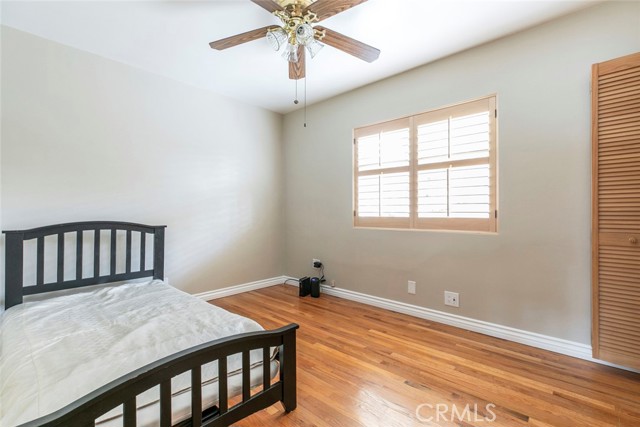 10630 Samoa Avenue, Tujunga CA: https://media.crmls.org/medias/fea0b090-b453-459b-bc9e-12c9a3160a0a.jpg