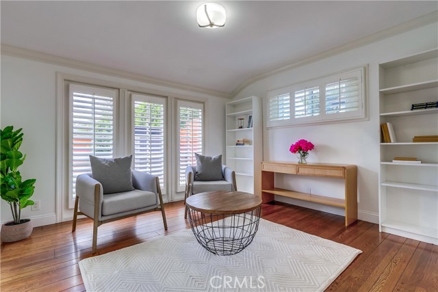 Detail Gallery Image 13 of 30 For 12640 Albers St, Valley Village,  CA 91607 - 6 Beds | 4 Baths