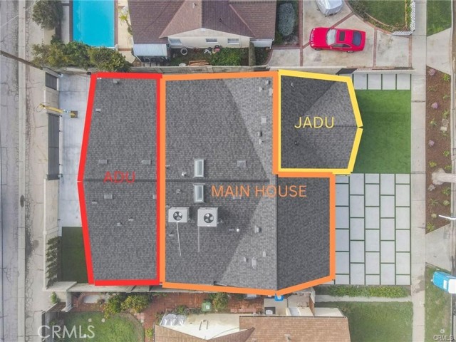 Detail Gallery Image 5 of 36 For 7842 Lasaine Ave, Northridge,  CA 91325 - 7 Beds | 5/1 Baths