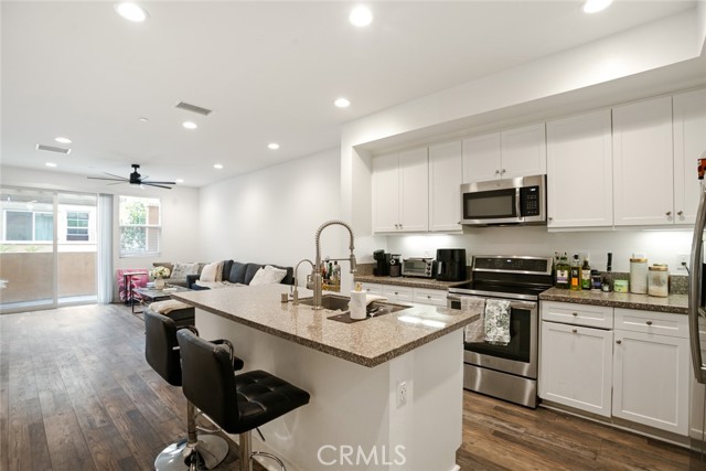 7679 Sunflower Drive, Pico Rivera CA: https://media.crmls.org/medias/fea19440-4fa8-4461-9ea5-25120a6756bc.jpg