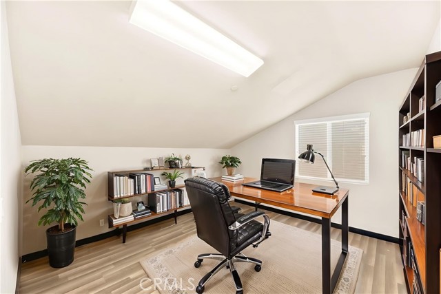 36432 Chervil Court, Lake Elsinore CA: https://media.crmls.org/medias/fea1f4ca-6dff-474d-8378-018106af2730.jpg