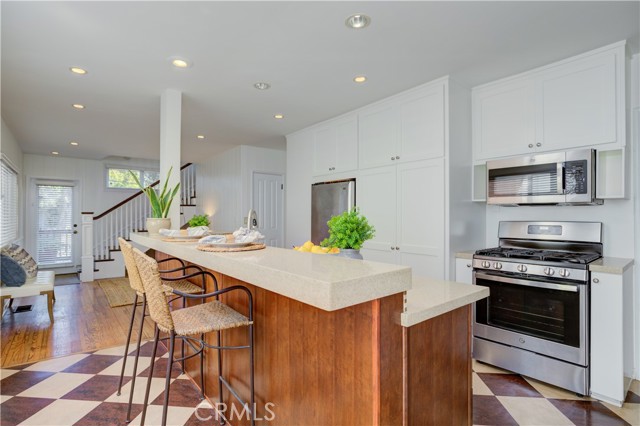2104 Grandview Avenue, Manhattan Beach, California 90266, 3 Bedrooms Bedrooms, ,2 BathroomsBathrooms,Residential,Sold,Grandview,SB21209175