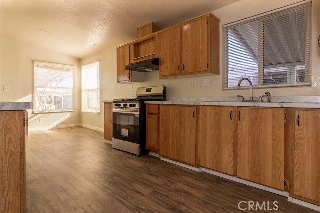 Detail Gallery Image 7 of 13 For 3524 E Avenue R #280,  Palmdale,  CA 93550 - 3 Beds | 3 Baths