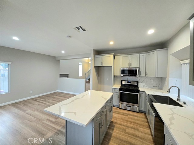 Detail Gallery Image 6 of 23 For 6273 Gamay Ct, Rancho Cucamonga,  CA 91737 - 4 Beds | 2/1 Baths