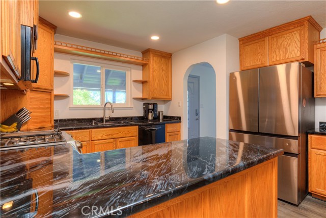 25 Pamela Jane Court, Oroville CA: https://media.crmls.org/medias/fea2e993-2c37-45f1-9398-14b60779801a.jpg