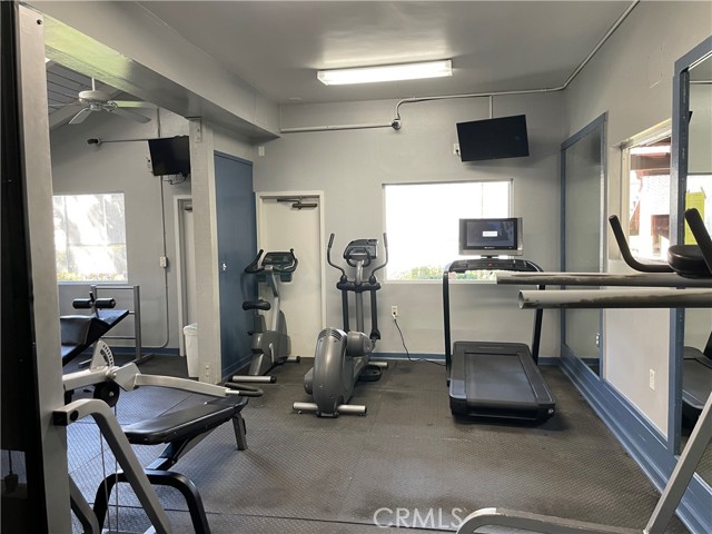 Detail Gallery Image 28 of 37 For 1000 W Macarthur Bld #87,  Santa Ana,  CA 92707 - 1 Beds | 1 Baths