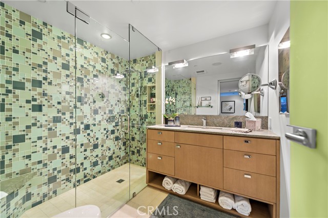 Detail Gallery Image 13 of 36 For 175 Dumond Dr, Laguna Beach,  CA 92651 - 1 Beds | 2 Baths