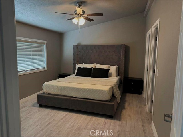 Image 18 of 31 For 627 Ventura  