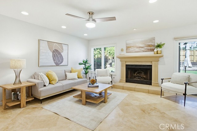 Detail Gallery Image 15 of 69 For 12030 Redcliff Ct, San Diego,  CA 92131 - 5 Beds | 3 Baths