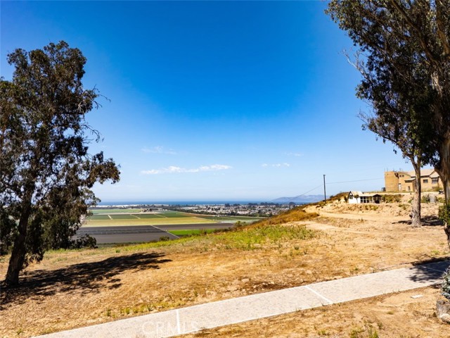 0 0 Castle Bluff Rd., Arroyo Grande CA: https://media.crmls.org/medias/fea55dba-5475-4c84-bd10-88b4ffa09456.jpg