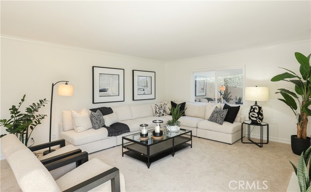 Detail Gallery Image 4 of 19 For 3230 Washington Ave, Costa Mesa,  CA 92626 - 3 Beds | 2 Baths