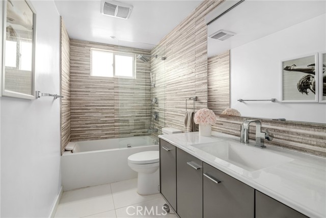 1616 Stanford Avenue, Redondo Beach, California 90278, 3 Bedrooms Bedrooms, ,2 BathroomsBathrooms,Residential,Sold,Stanford,SB22034123