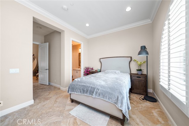 17 Calliope, Lake Forest CA: https://media.crmls.org/medias/fea786f4-af8f-4d6e-a429-8b9aee26687a.jpg
