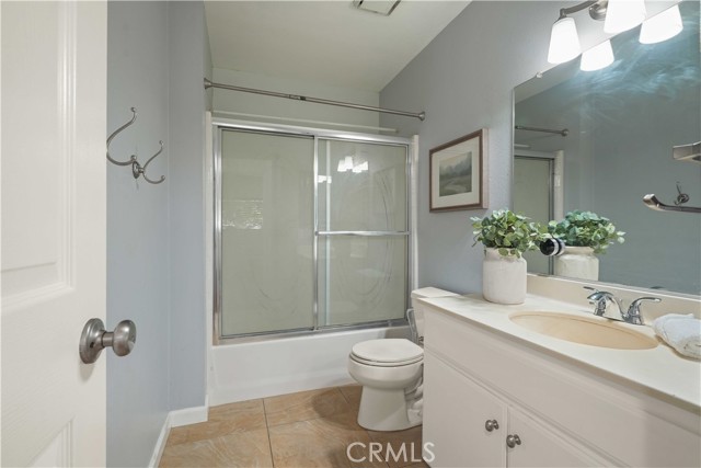 Detail Gallery Image 23 of 32 For 23542 Newhall Ave #5,  Newhall,  CA 91321 - 3 Beds | 3 Baths