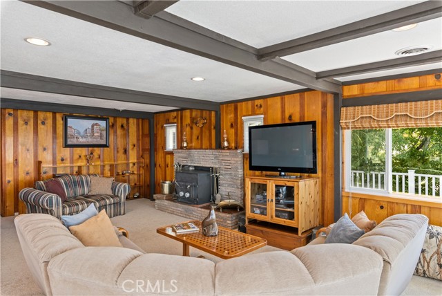 13041 San Joaquin Avenue, Clearlake CA: https://media.crmls.org/medias/fea8c0f5-9941-40bf-8a9e-b702cf0ed164.jpg