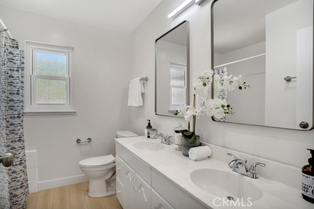 Detail Gallery Image 8 of 20 For 6456 Royer Ave, West Hills,  CA 91307 - 4 Beds | 2 Baths