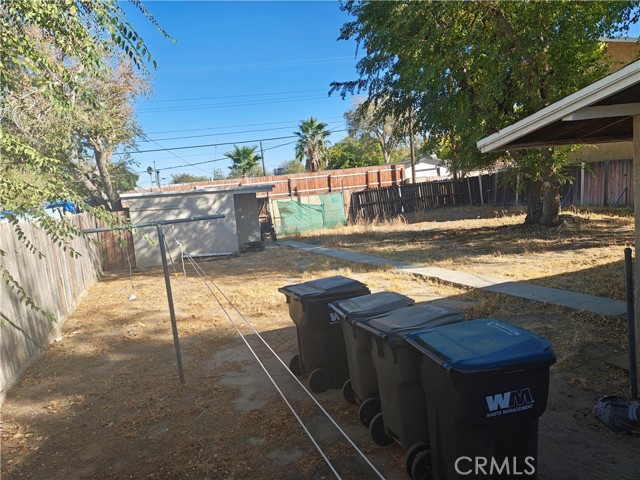 Detail Gallery Image 2 of 2 For 45446 10th St, Lancaster,  CA 93534 - 3 Beds | 1/1 Baths
