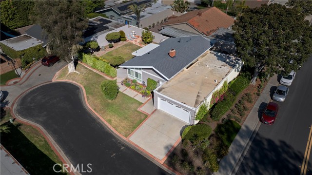 24595 Overlake Drive, Lake Forest CA: https://media.crmls.org/medias/fea98d30-44c6-4c99-859b-9a65f4b9597a.jpg
