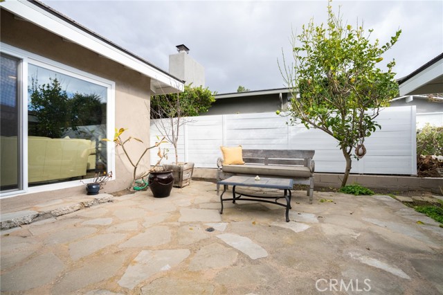 825 Tyburn Road, Palos Verdes Estates CA: https://media.crmls.org/medias/fea999ff-b865-47c8-ae92-657f196e3ad5.jpg