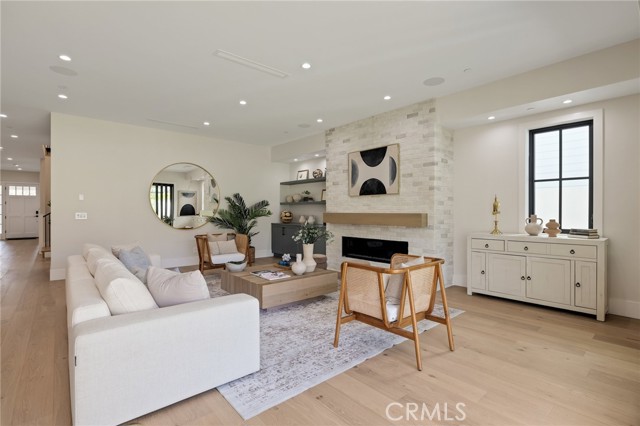 Detail Gallery Image 41 of 75 For 1820 9th St, Manhattan Beach,  CA 90266 - 6 Beds | 6/1 Baths